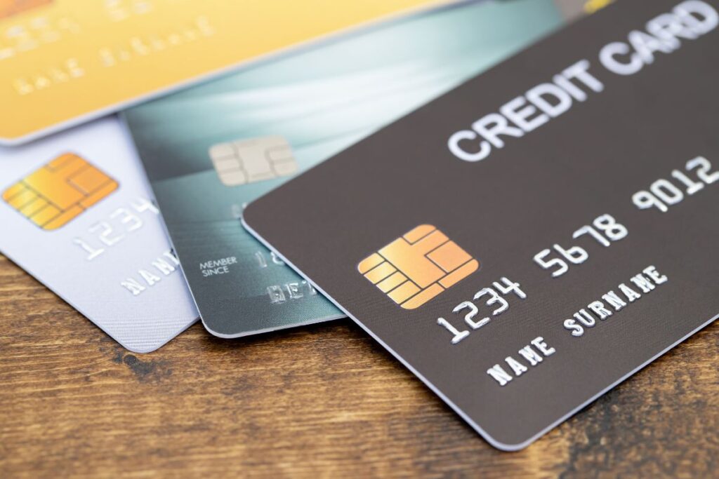 6 Best Ways to Save Money by Using Credit Cards