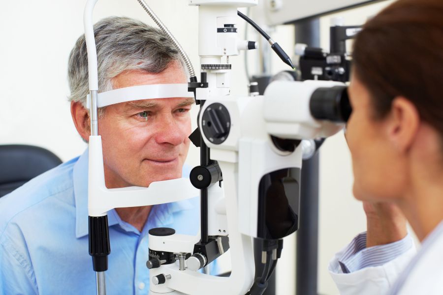 visit eye doctor